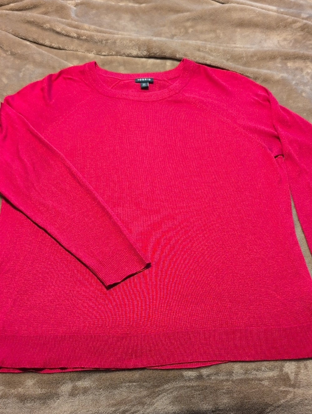 Torrid Bright Fuschia Pink Lightweight Crewneck Sweater Size 00 (10)